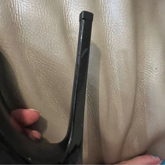 ❤️YSL Authentic Saint Laurent bow patent leather stilettos size 37 = 6 1/2. - Picture 10 of 12